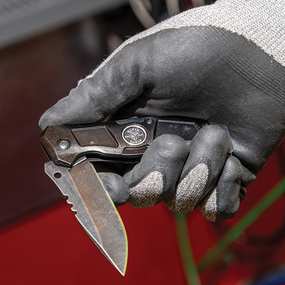 Electrician's Bearing-Assisted Open Pocket Knife - Image 3