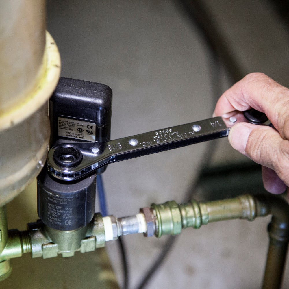 Ratcheting Refrigeration Wrench 5-1/2-Inch