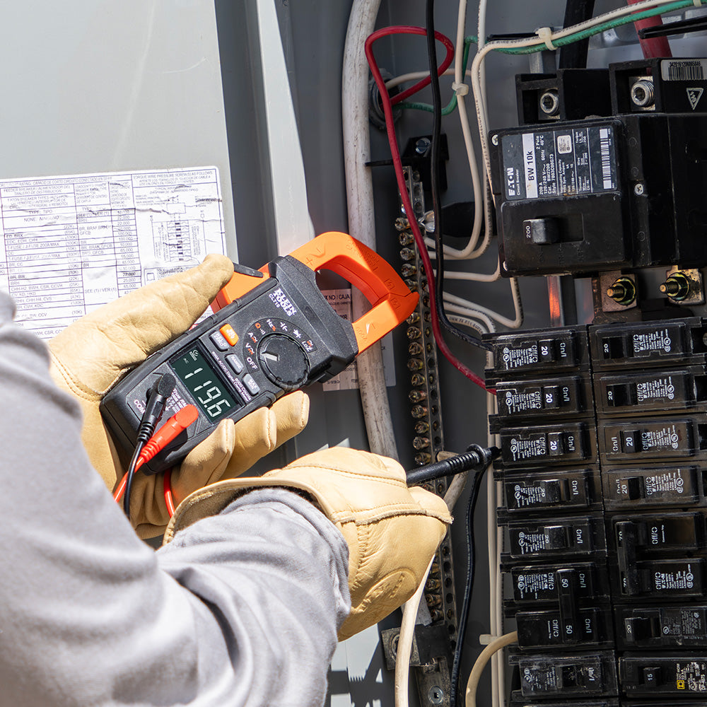 600A AC/DC Auto-Ranging Digital Pro Clamp Meter